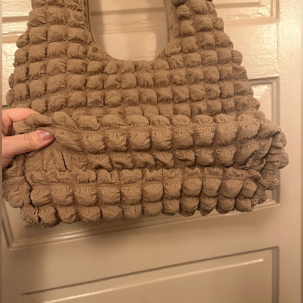 NEW Soho Shoulder Tote Bag in Tan - Picture 4 of 8